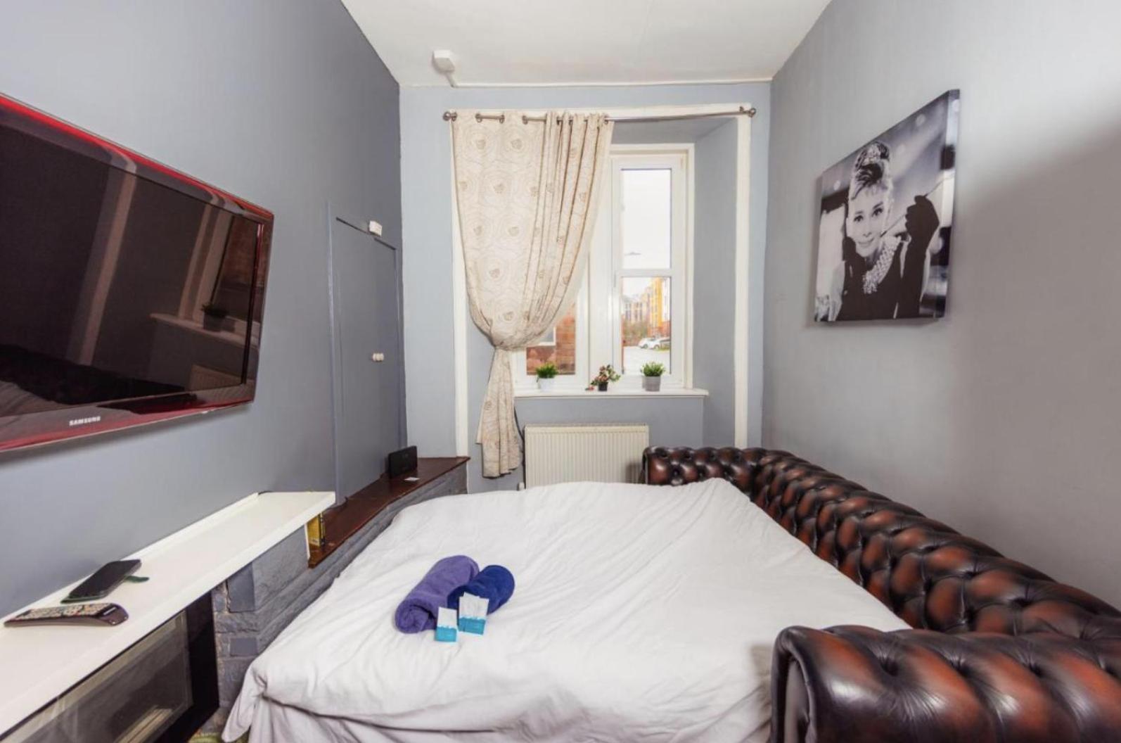 Warm Apartment By Holyrood Palace! 에든버러 외부 사진